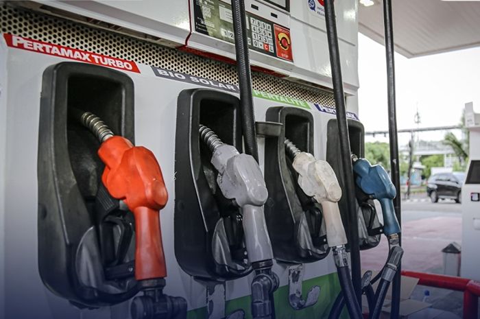 1 Oktober Pertamina dan Shell Turunkan Harga Bensin, Pertalite Ikutan Juga?